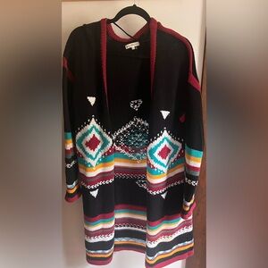 Women’s sweater gently used billabong pockets M/L